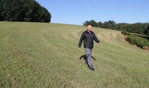 Guillaume Costanzo tel Atila sur les terres d'Oloron