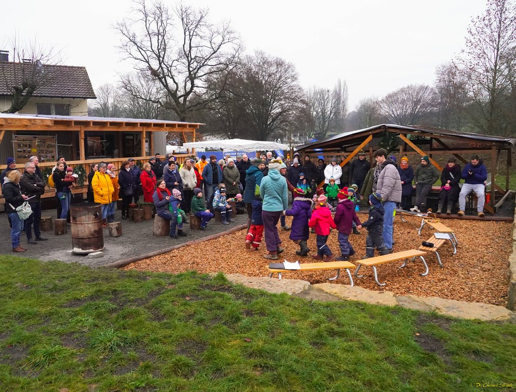 Volksfeststimmung im Naturkindergarten