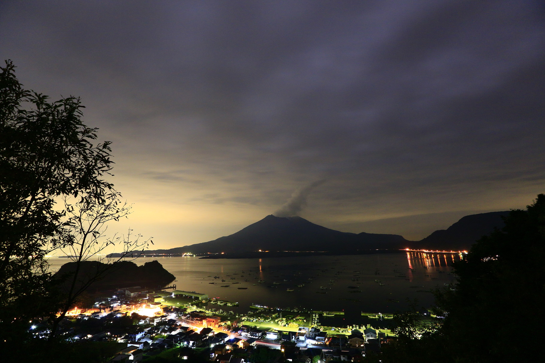 噴火警戒レベルが2へと引き下げられた静かな桜島