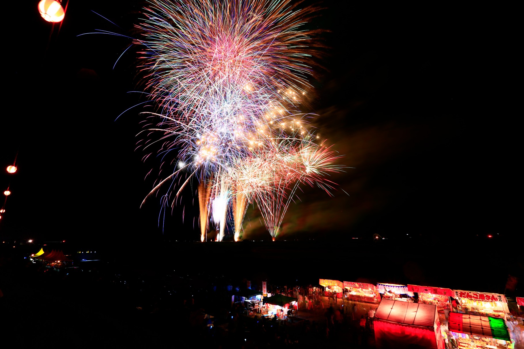 高山夏祭り花火大会 延期で9月14日開催。真夏とはまた少し異なる趣がありました