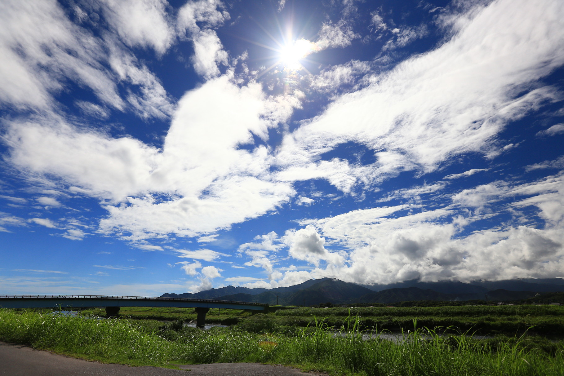 空気も澄んで気持ちの良い秋空