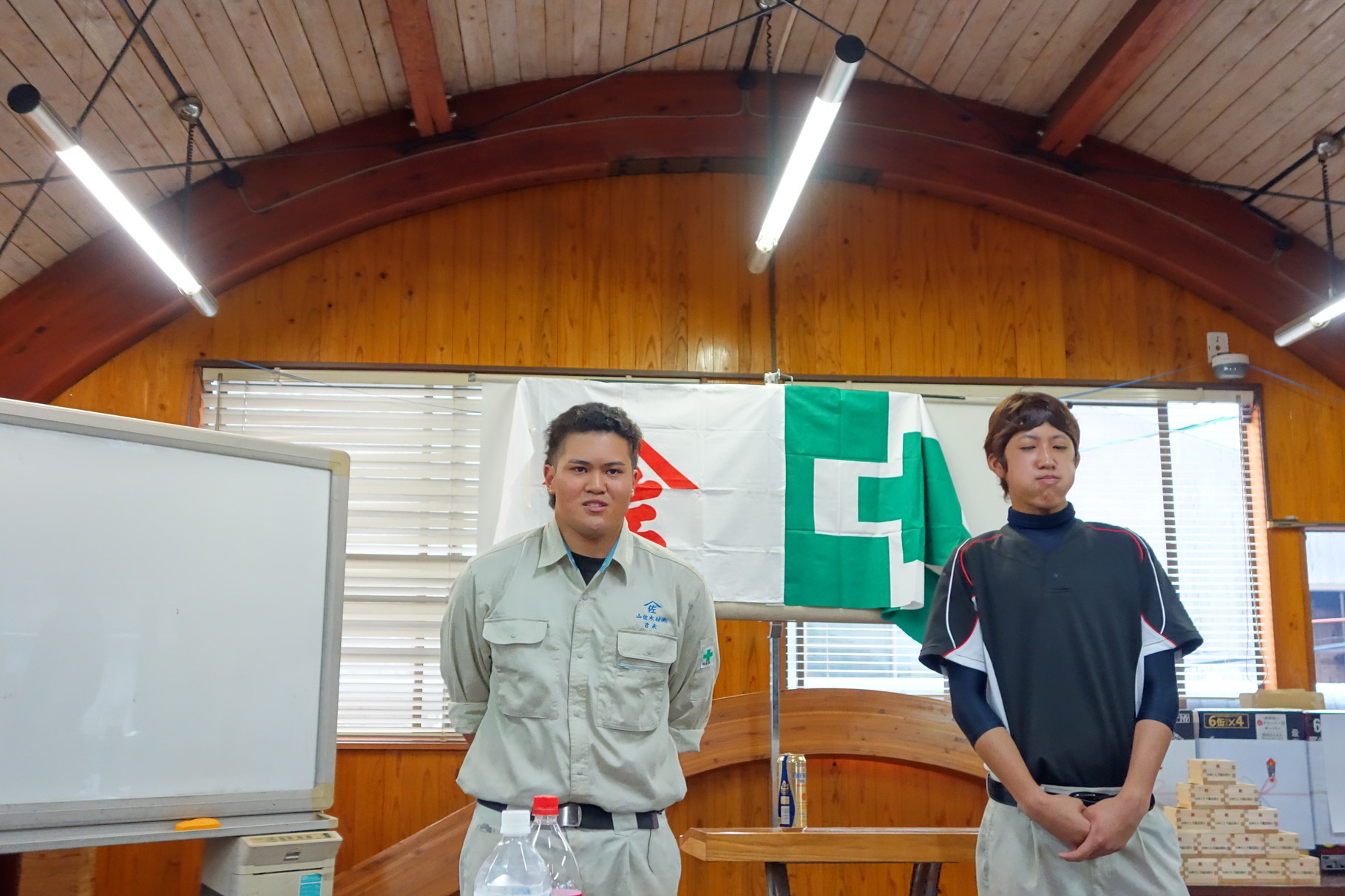ニューフェイス紹介。元気良く自己紹介をしてくれました。