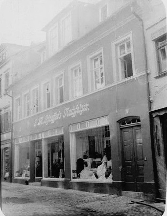 ca. 1912 - J.N. Pfeuffer's Nachfolger, Manufaktur- und Schnittwaren, Keßlergasse 9