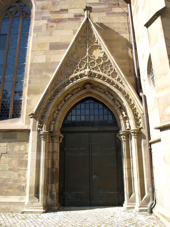 Hauptportal (frühgotisches Portal)