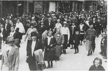 Aufzug des Reichsbanners Schwarz-Rot-Gold in Schweinfurt - Demonstration gegen den aufsteigenden Nationalsozialismus im Jahre 1927