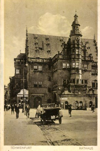 Rathaus um 1930 mit Oldtimer