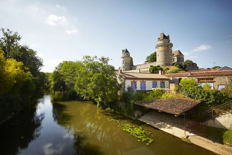 Apremont - le Chateau