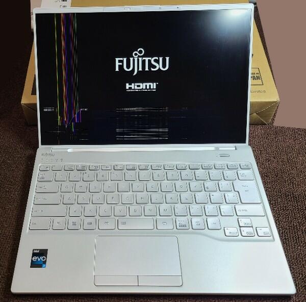 画面が割れてしまった液晶破損PC・FMV LIFEBOOK