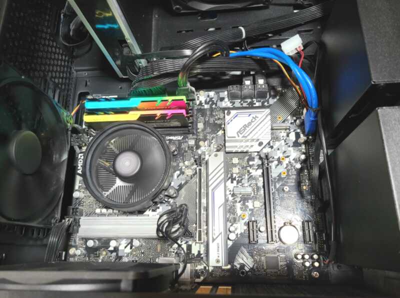 ★買取完了！高性能自作ゲーミングPC カスタム水冷仕様