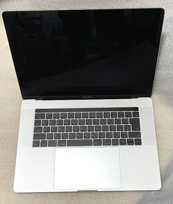 起動しない故障Macbook proの買取・2016年モデル15インチ