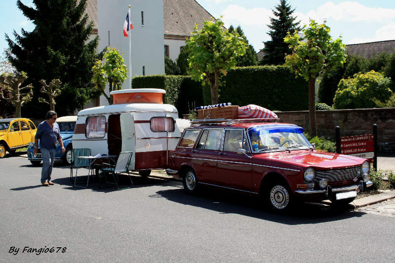 Simca 1301 Break et sa caravane