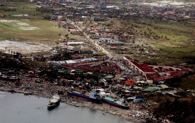 Ødelæggelser i provinsen Leyte på Filippinerne, forårsaget af taifunen ’Haiyan’. Dette var også tema på klimakonferencen, dog uden nogen praktiske konsekvenser. 