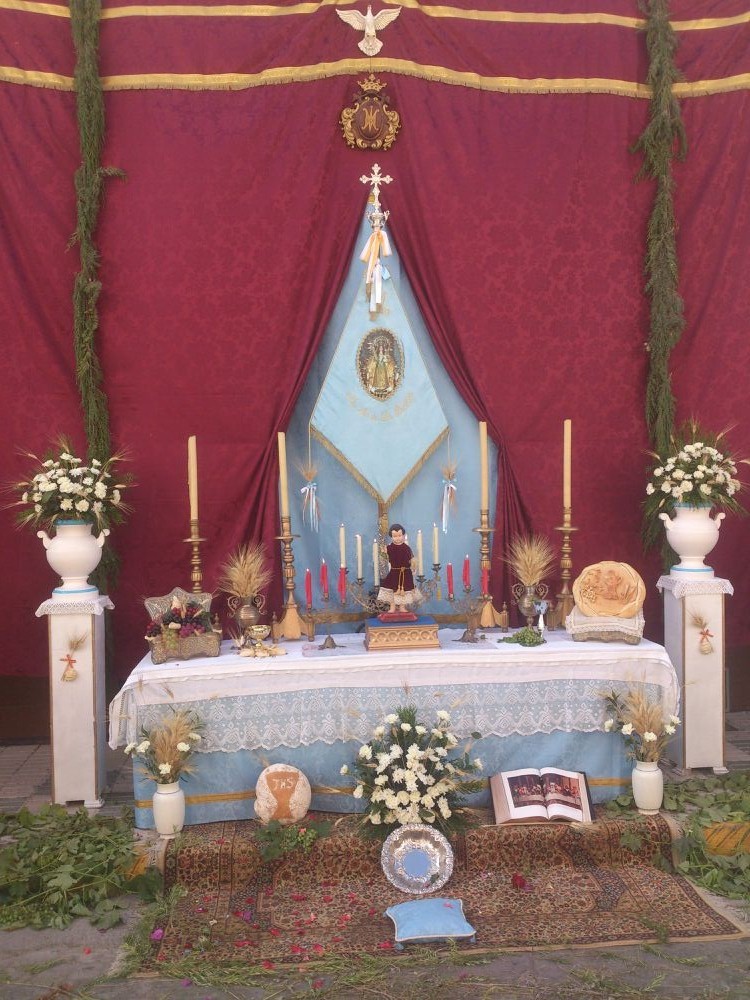 altar Grupo de fieles V. de los Remedios