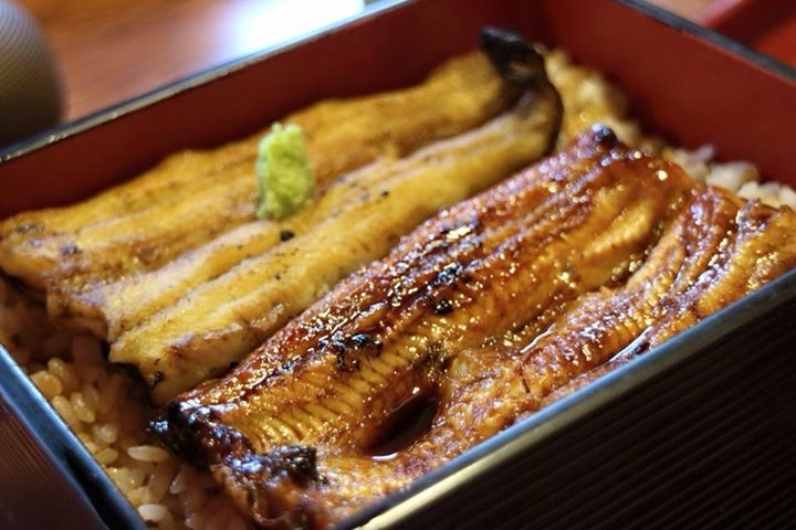 うな重 上白1 (白焼き1枚+蒲焼き1枚)