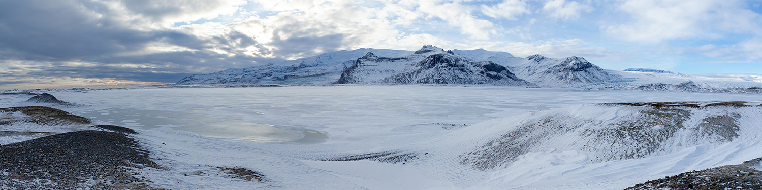 26.02. Blick über den Gletscher auf der Rückfahrt von den Eishöhlen