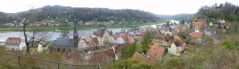 Blick vom Burgberg auf Stadt Wehlen