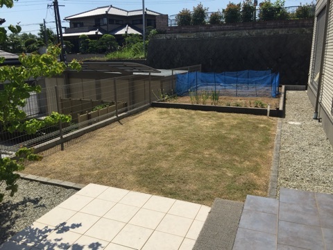 芝刈りと草引き　後