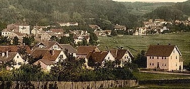 rechts Haus Haustein - Repro W.Malek