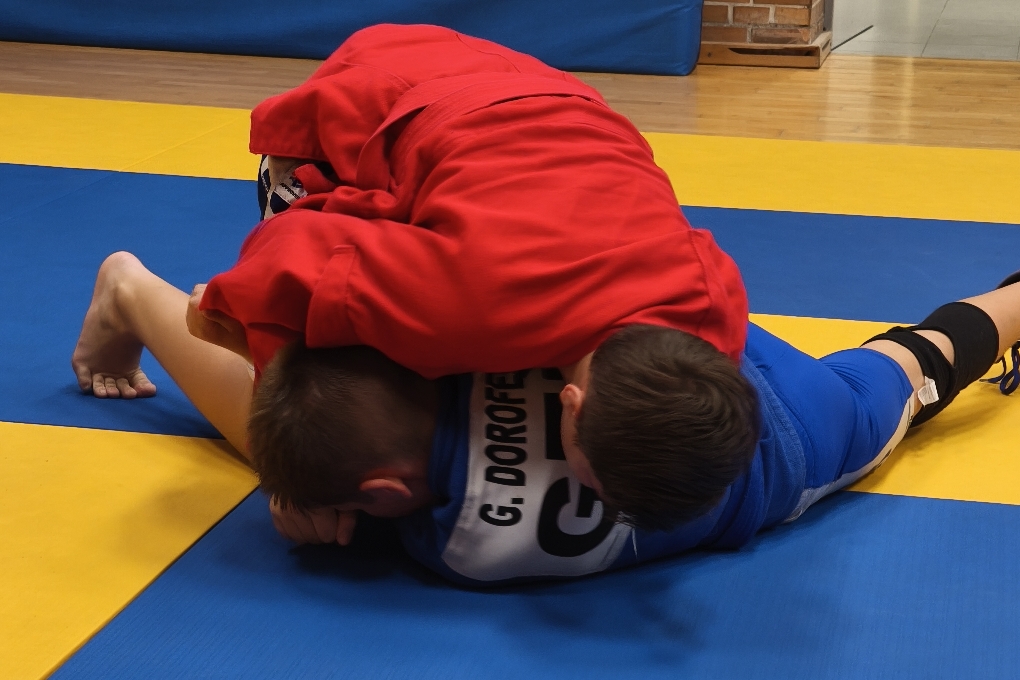 Hard Skills im Kontaktmanagement — Striking, Grappling und physische Kontrolle (Blogartikel 2)