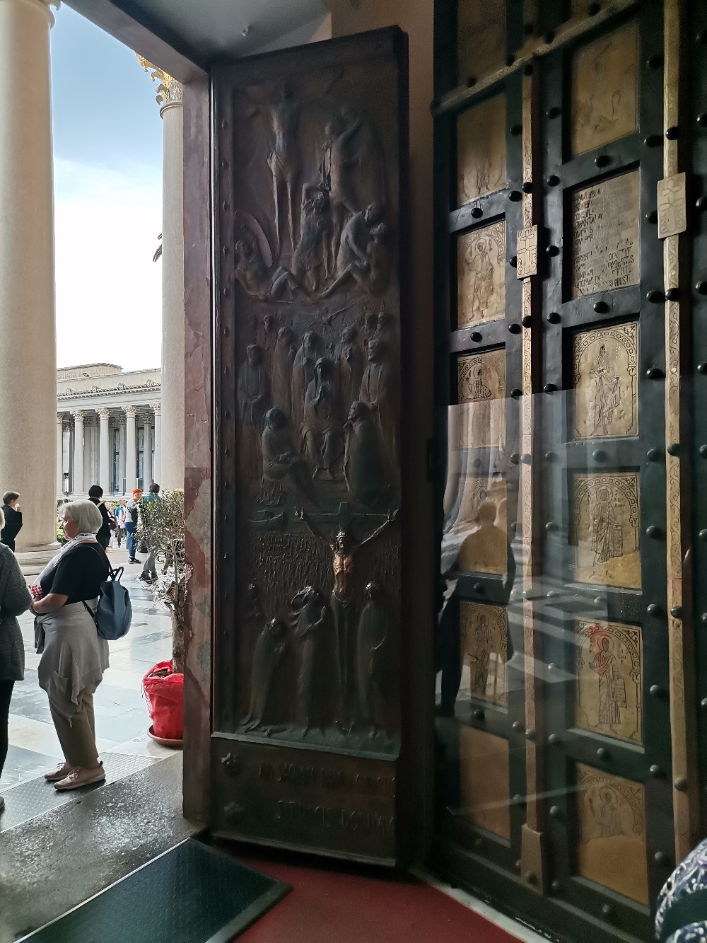 und die vierte heilige Pforte in St. Paul vor den Mauern