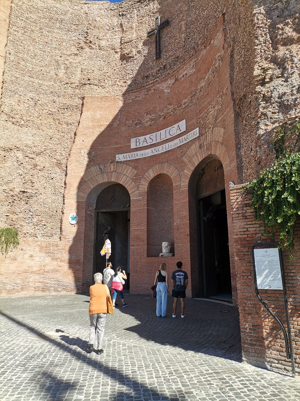 Basilika Santa Maria degli Angeli e dei Martiri - erbaut auf einer früheren Therme des Christenverfolgers Diokletian