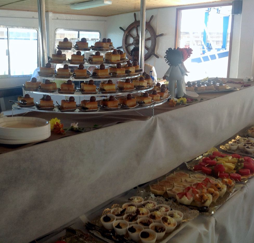 Buffet en embarcación