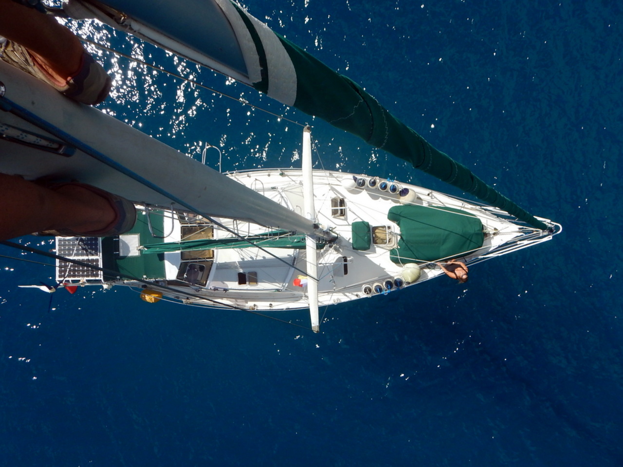 ...und nach einem Blick auf das KYORY-Deck hinunter, mit der mich sichernden Sandra...