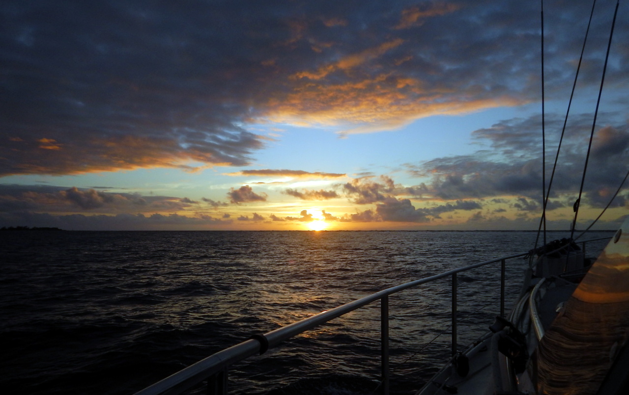 Bald werden wir noch das auf BB erscheinende Toau-Atoll passieren und folgen weiter der...