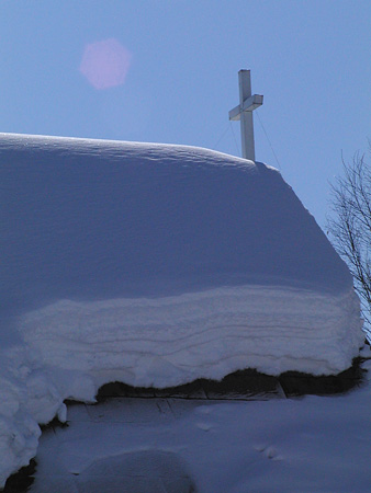 雪の十字架