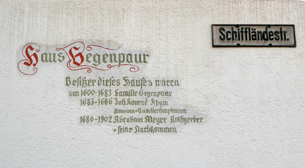in diesem Haus an der Schiffländestrasse ist Mayer aufgewachsen