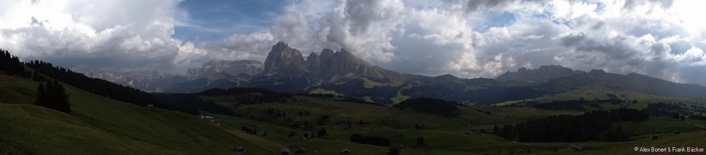 Südtirol 2016, Südtirol 2016, Wanderung Seiser Alm, Puez-Gruppe, Sella-Gruppe, Langkofel, Plattkofel, Rosengarten, Schlern (v.l.n.r.)