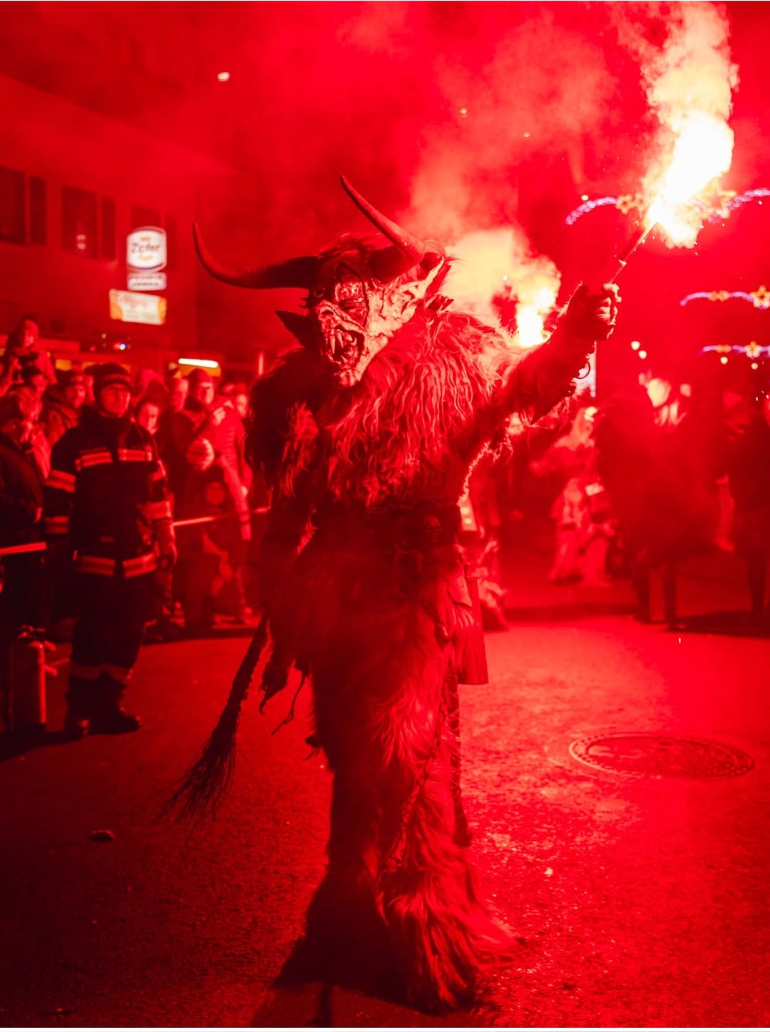 Sicherungsdienst beim Perchtenlauf