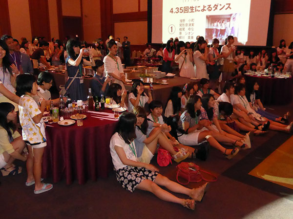 35回生ダンス部による創作ダンス