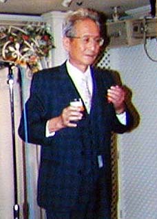 片山先生に乾杯をお願いしました。