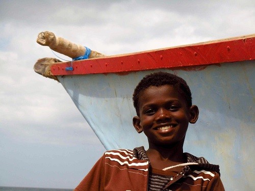 Es fehlt der Gegenspieler der Armut, der Reichtum.