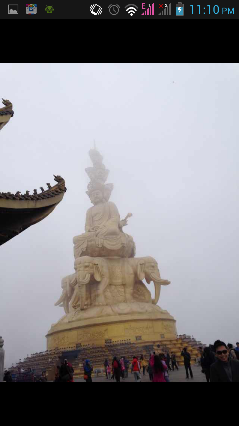 Schießlich auch der Buddha (allerdings in Nebel eingehüllt)