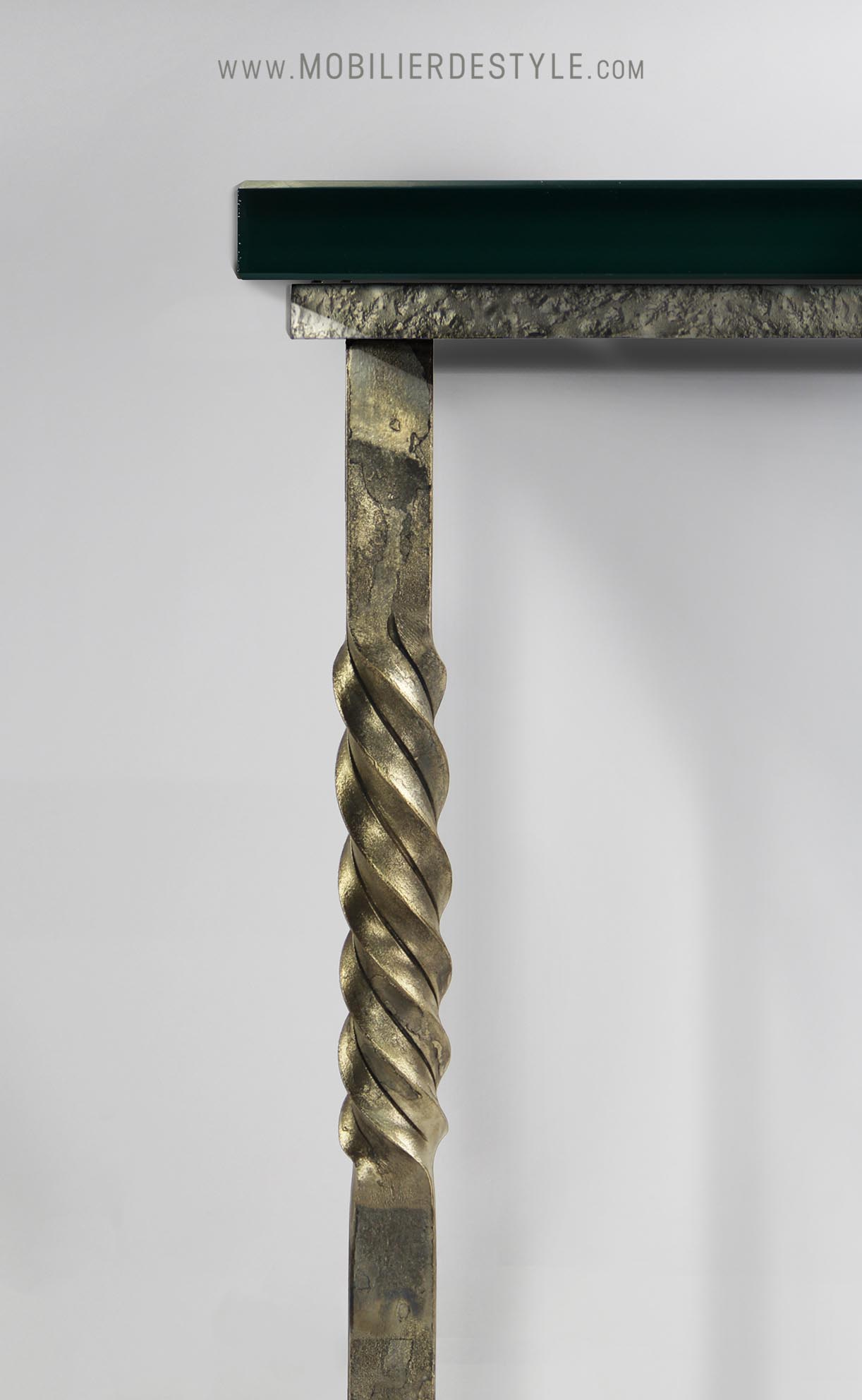 Finish 2 : Antique brushed wrought iron