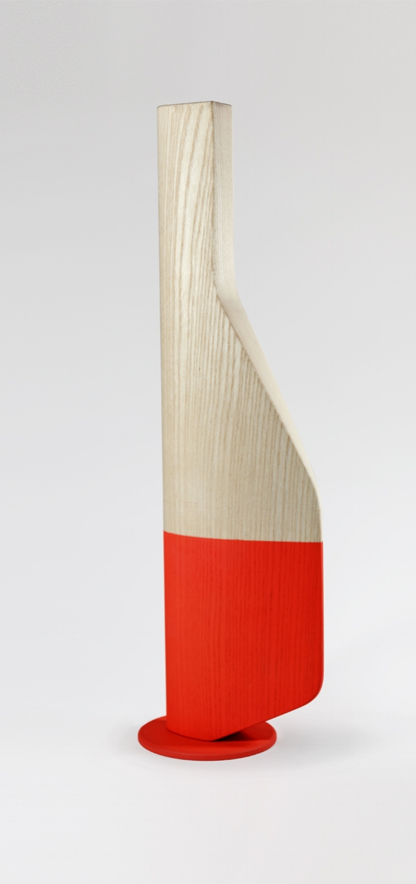 Quille en frêne et peinture orange fluo. Fabrication Atelier Prom. Pierre Dubourg 2016 