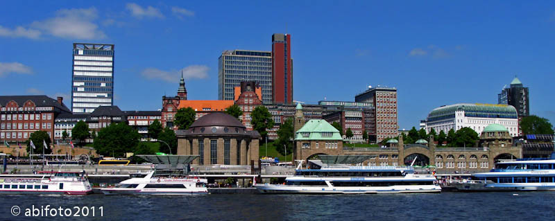 Skyline Hamburg 2011