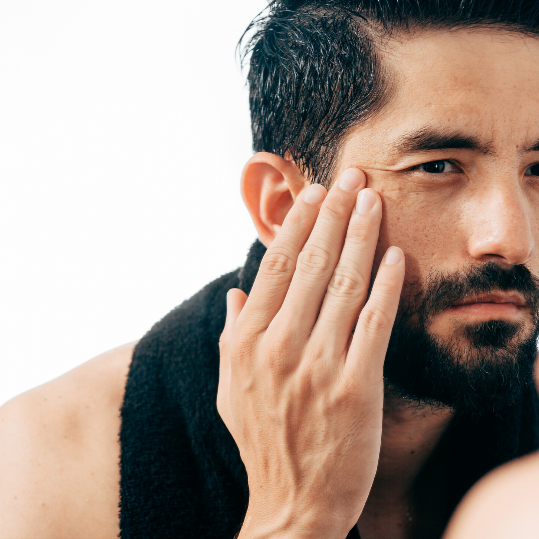 Homme Qui Envoie Des Signaux Contradictoires Soins visage homme - Beauté hommes - Soins visage hommes