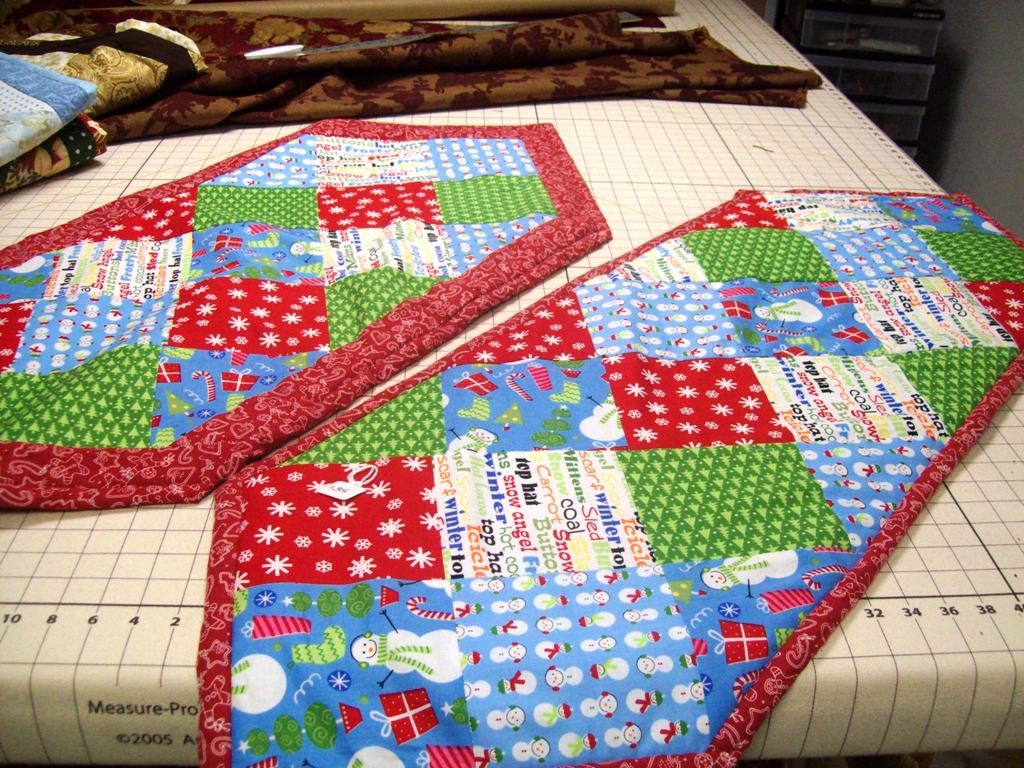 Winter Season Table Runner