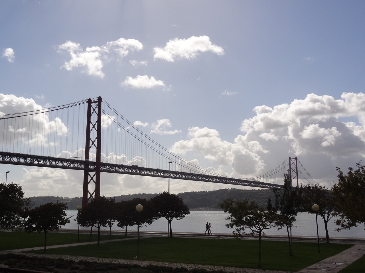 „Ponte 25 de Abril“ über dem Rio Tejo