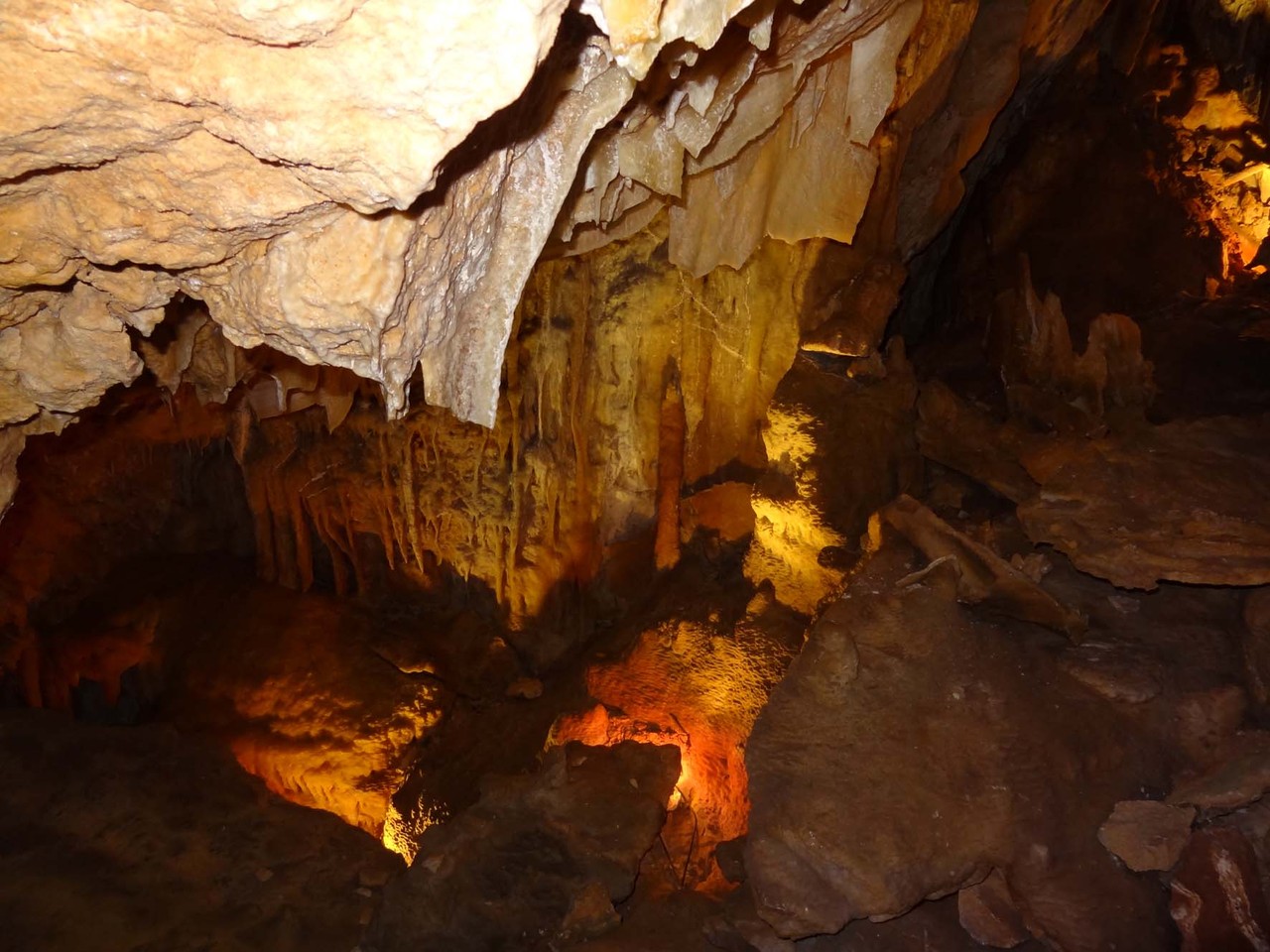 Die Tropfsteinhöhlen „Ngilgi Caves“