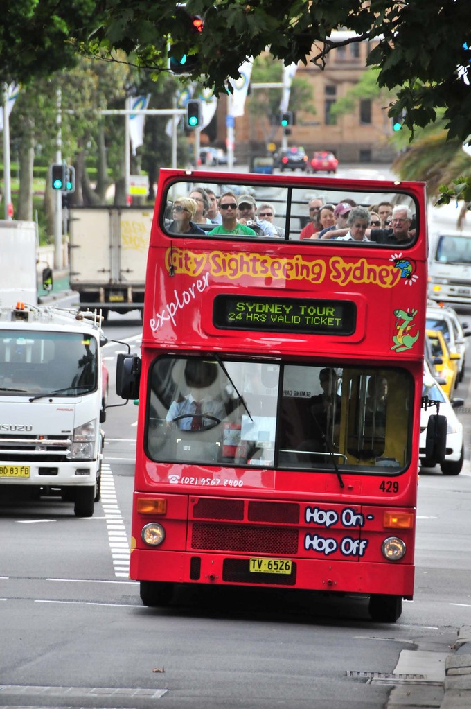 Ok - doch lieber mit dem Bus, nur aus Zeitmangel :-)