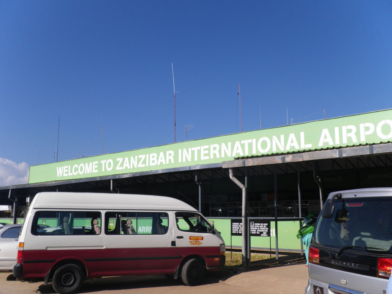 Der letzte Tag - Transfer zum Arusha „International Airport“