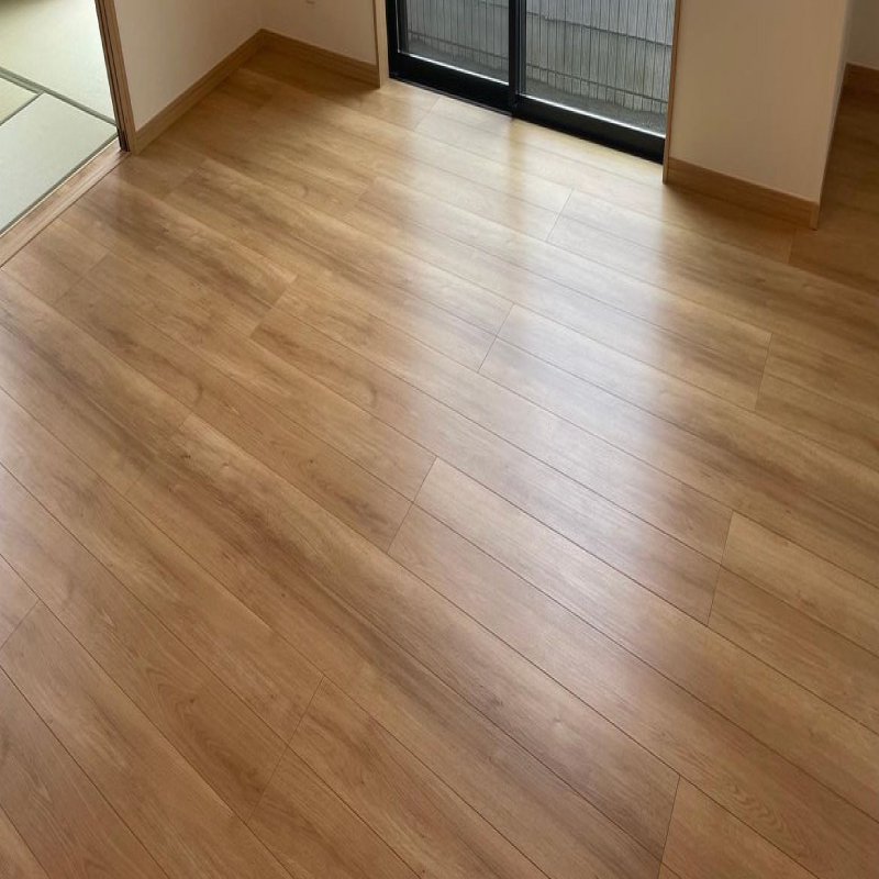岸和田市　新築戸建て　UVフロアコーティング