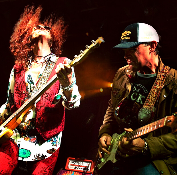Glenn Hughes & Joe Bonamassa On Stage For A Wicked Performance