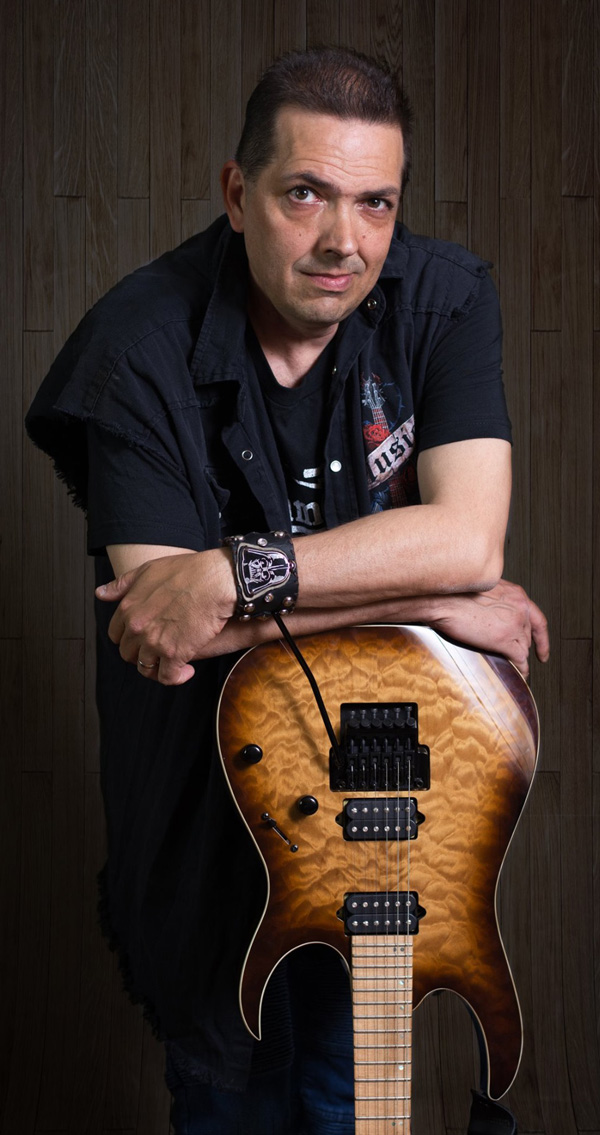 DUANE MORANO To Open For Tesla, Celebrates ‘80S Metal On Debut Album, ‘Incognito’
