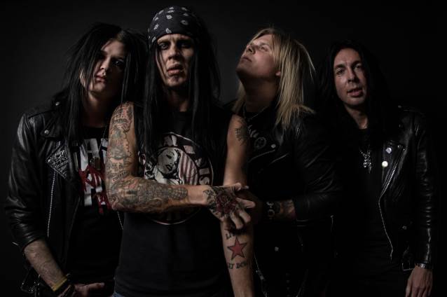 Former VAINS OF JENNA Singer LIZZY DEVINE Returns With New Band THE CRUEL INTENTIONS