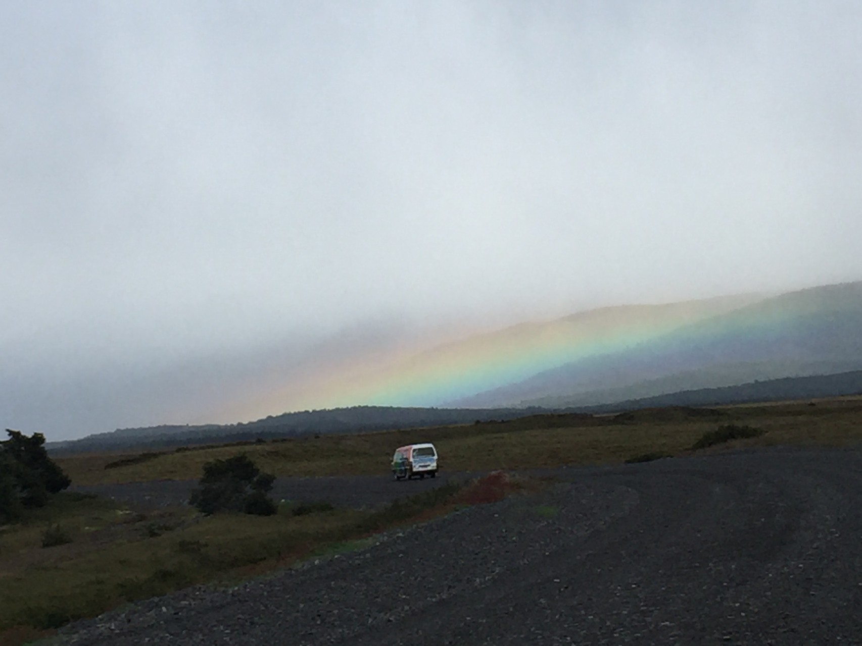 Ein wunderschöner Regenbogen